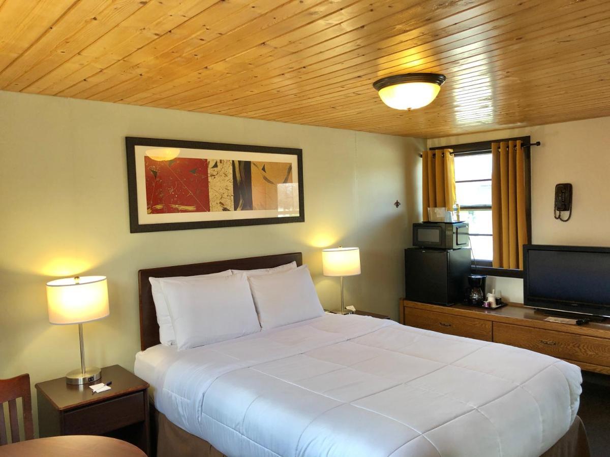Hilltop Lodge And Cabins International Falls Kültér fotó